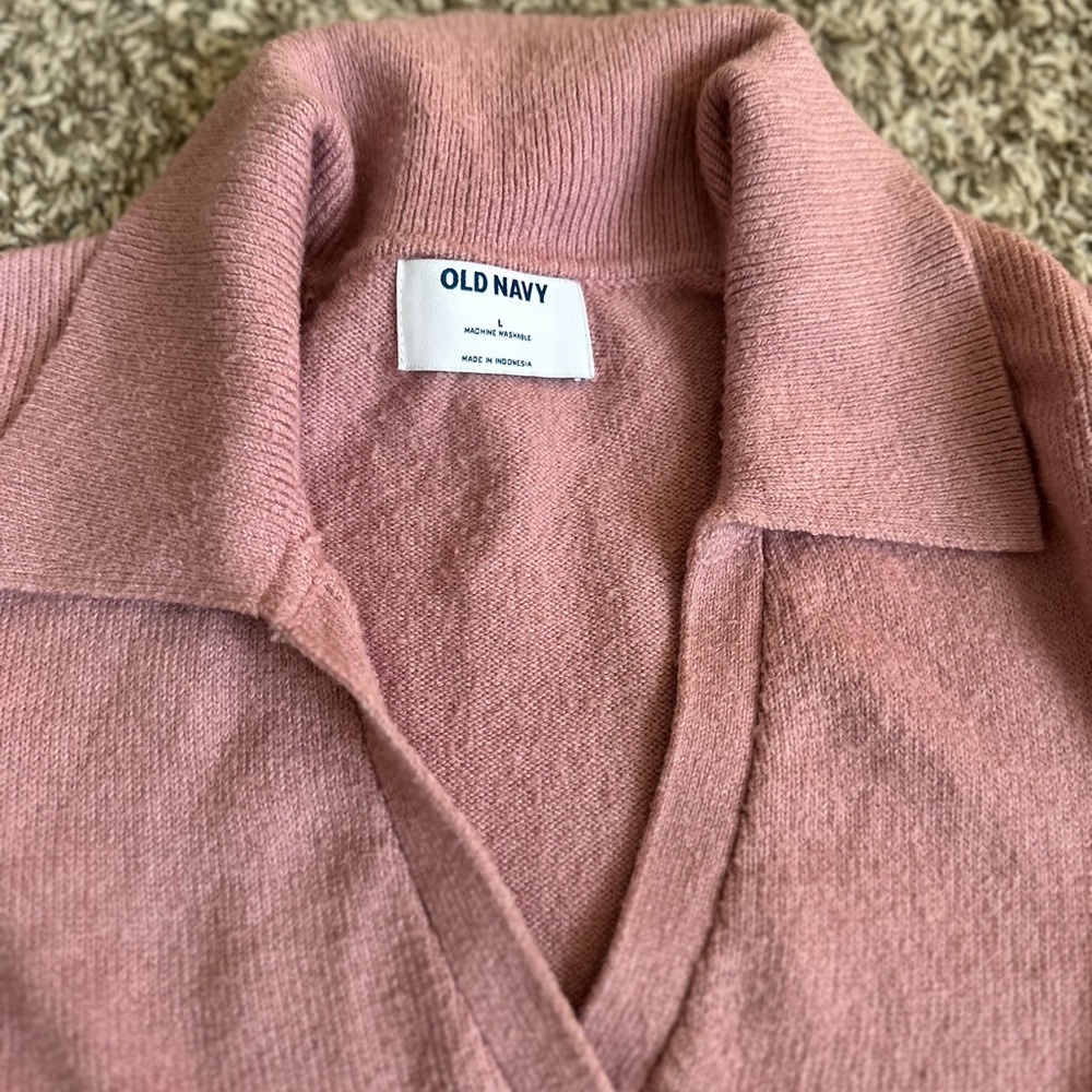 Old Navy Women's Dusty Pink V-Neck Knit Top Sweater - Picture 2 of 5